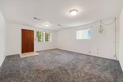 477 Lampasas Avenue, Sacramento, CA 95815 - Photo 8