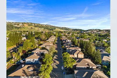 1061 Sandwick Way, Folsom, CA 95630 - Photo 6