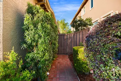 1061 Sandwick Way, Folsom, CA 95630 - Photo 44