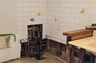 2750 Forrest St, Sacramento, CA 95815 - Photo 10