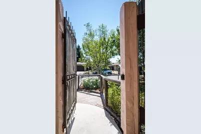 7009 Brookcrest Way, Citrus Heights, CA 95621 - Photo 16