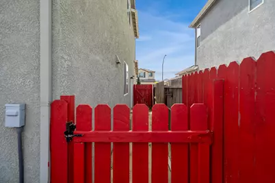 4637 Zoe Avenue, Keyes, CA 95328 - Photo 36