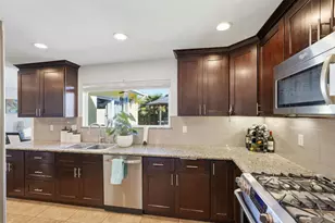 4623 Hazelwood Ave, Sacramento, CA 95821 - Photo 18