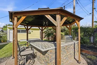 4623 Hazelwood Avenue, Sacramento, CA 95821 - Photo 46