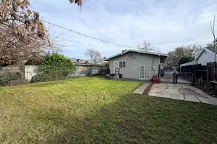 2111 E Hazelton Ave, Stockton, CA 95205 - Photo 30