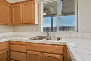 7766 Dersingham Dr, Sacramento, CA 95829 - Photo 22