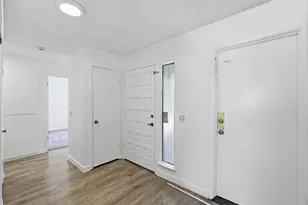 9821 Winterwood Way, Sacramento, CA 95827 - Photo 4