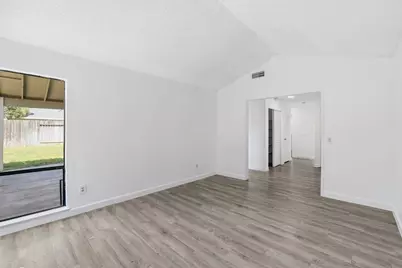 9821 Winterwood Way, Sacramento, CA 95827 - Photo 6