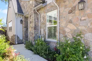 7595 Twin Bridges Ln, Citrus Heights, CA 95610 - Photo 4