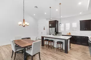 7595 Twin Bridges Ln, Citrus Heights, CA 95610 - Photo 6