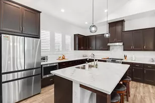 7595 Twin Bridges Ln, Citrus Heights, CA 95610 - Photo 8