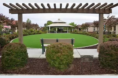 1376 Volonne Drive, Roseville, CA 95747 - Photo 38