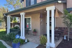 1880 Lane Ct, Los Banos, CA 93635 - Photo 2