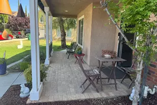 1880 Lane Ct, Los Banos, CA 93635 - Photo 2