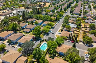 4720 Greenholme Dr, Sacramento, CA 95842 - Photo 4