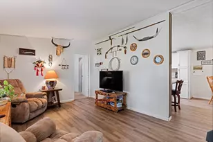 5680 Ashwood Ln, Marysville, CA 95901 - Photo 8