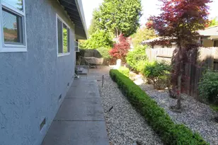 563 Rivergate Way, Sacramento, CA 95831 - Photo 28