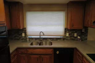 563 Rivergate Way, Sacramento, CA 95831 - Photo 8