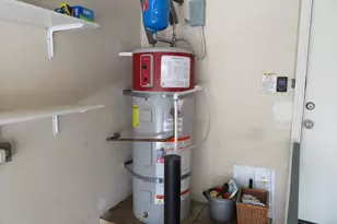 563 Rivergate Way, Sacramento, CA 95831 - Photo 32