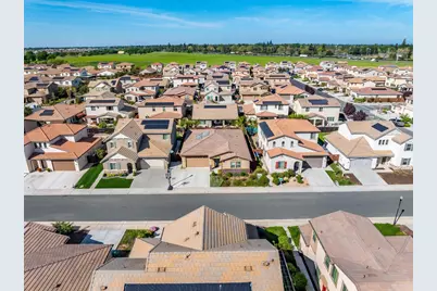 8817 Piano Cir, Elk Grove, CA 95757 - Photo 58