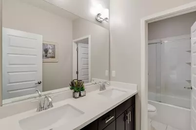 8817 Piano Cir, Elk Grove, CA 95757 - Photo 18