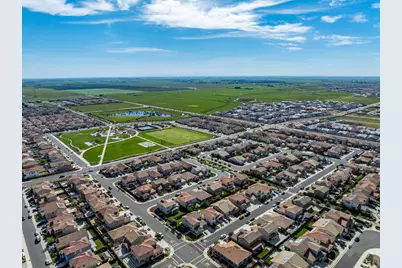 8817 Piano Cir, Elk Grove, CA 95757 - Photo 64
