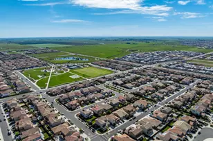 8817 Piano Cir, Elk Grove, CA 95757 - Photo 64