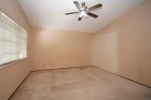 935 Sunwood Way, Sacramento, CA 95831 - Photo 18