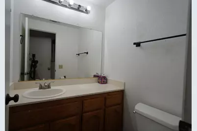 935 Sunwood Way, Sacramento, CA 95831 - Photo 12