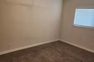 35 Monaghan Cir, Sacramento, CA 95823 - Photo 6