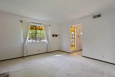 8961 La Riviera Drive, Sacramento, CA 95826 - Photo 6