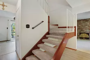 8961 La Riviera Dr, Sacramento, CA 95826 - Photo 4