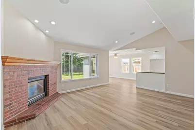 1841 S Willow Creek Drive, Tracy, CA 95376 - Photo 10