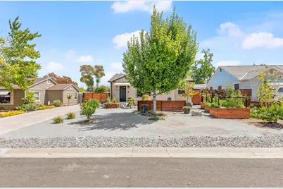 307 Toyon Way, Roseville, CA 95678 - Photo 2