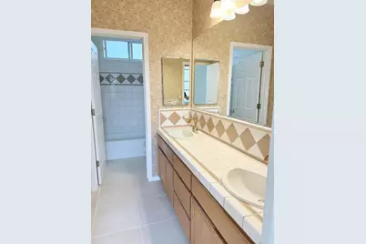 1463 Estrella Way, Turlock, CA 95382 - Photo 18