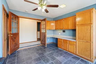 7351 Perera Cir, Sacramento, CA 95831 - Photo 14