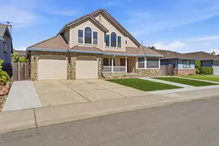 7351 Perera Cir, Sacramento, CA 95831 - Photo 2