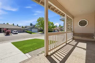 7351 Perera Cir, Sacramento, CA 95831 - Photo 4