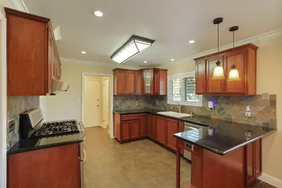 5501 Claremont Avenue, Stockton, CA 95207 - Photo 8