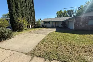 33 Rosita Way, Oroville, CA 95966 - Photo 1