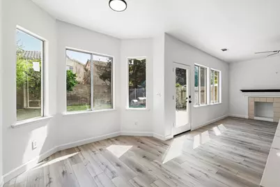 10738 Pleasant Valley Circle, Stockton, CA 95209 - Photo 14