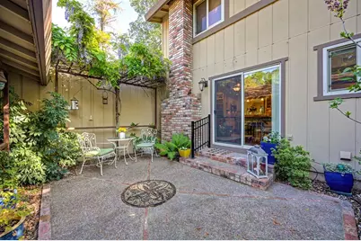 6912 Navarro Court, Citrus Heights, CA 95621 - Photo 2