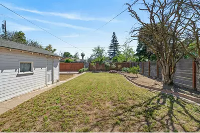 4424 12th Avenue, Sacramento, CA 95820 - Photo 42
