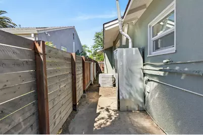 4424 12th Avenue, Sacramento, CA 95820 - Photo 36