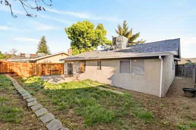10082 Kern River Court, Rancho Cordova, CA 95670 - Photo 32