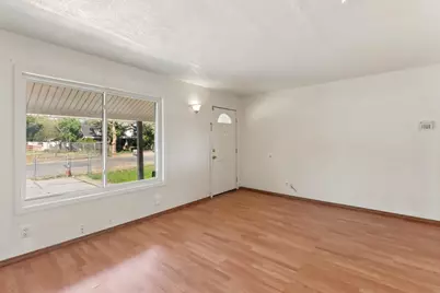 1022 Frienza Avenue, Sacramento, CA 95815 - Photo 4