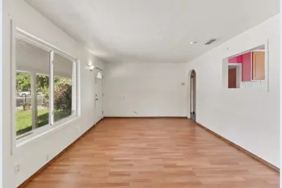 1022 Frienza Avenue, Sacramento, CA 95815 - Photo 2