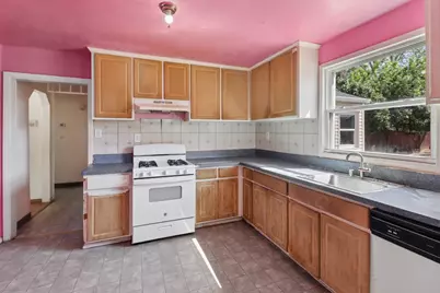 1022 Frienza Avenue, Sacramento, CA 95815 - Photo 14