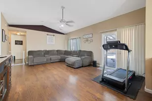 517 Tucker Ave, Sanger, CA 93657 - Photo 10