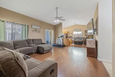 517 Tucker Avenue, Sanger, CA 93657 - Photo 12